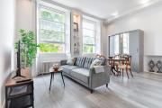 Kensington 1bd apt seconds from Museums Kensington 1bd apt seconds from Museums