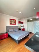 Water Fountain & Sea View Ancol Apartment