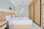 Comfort 1BR at Transpark Bintaro Apartment By Travelio