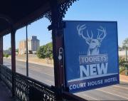 Top Narromine