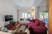 E&L apt 150sqm 3BR Metro 30m Park