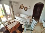 Zonnig appartement met zwembad