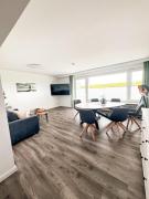 Seaside Döse Appartement - Free Parking & WiFi