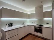 Spacious One-Bedroom Apartment in London