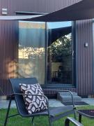 Studio indépendant, Neuf, jardin calme et paisible