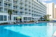 Enjoy Daytona Beach in this 1BD resort condo with resort amenities