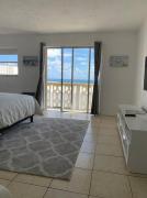 1402- Oceanfront 1BR & 1 Bath Retreat with Stunning Views