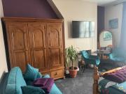 Stunning Super King, Close to Beach, Shared Bathroom Stunning Super King, Close to Beach, Shared Bathroom