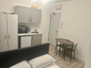 Cosy studio flat in Teddington
