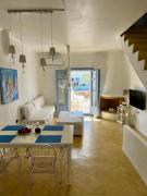 Serene Blanc, Aliki Paros