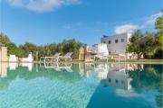 Trullo Meraviglia With Garden And Pool - Happy Rentals
