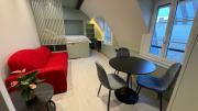Charmant studio rénové avec vue sur les toits de Paris 7e arrondissement