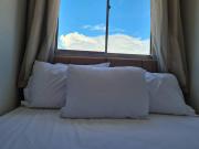 Kitnet 306 centro, com linda vista janela, tv smart