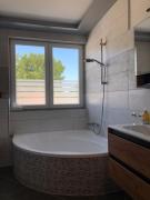 Schicke Apartments in Messenähe