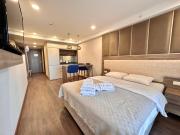 Seaside sunny apartments 95c