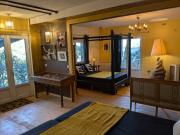 Charme, vue et piscine naturelle