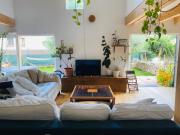 Villa nichée dans un écrin de verdure