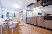 Charming Guesthouse in the Heart of Okubo 丶Steps to Metro and Convenient Travel! EoW4 Charming Guesthouse in the Heart of Okubo 丶Steps to Metro and Convenient Travel! EoW4