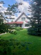 Riverside Retreat In Tome