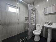 Peter House No balcony