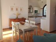 Villetta a schiera con giardino privato e vista mare