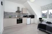 Cosy Studio 5-close to University-by Holiday Homes
