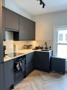 Convenient Clapham Junction Flat