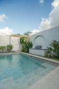 Orana Sole - Vibrant 2BR Boho Near Canggu w Private Pool