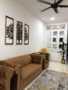 Top Kampong Tanah Merah