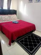 Top Kampong Tanah Merah