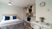 Cotels at The HUB Serviced Apartments, Superfast Broadband, Central Location, Free Parking