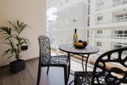 Stunning 2BED Apartment in SPB by Homely!