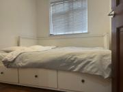 Self contain studio with room, double bed, kitchen
