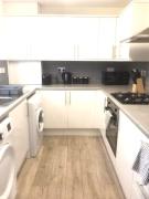 Bassett Hse, 3 bdr, Free Onsite Parking, Supper Fast Wifi, 4 beds, Bassett Hse, 3 bdr, Free Onsite Parking, Supper Fast Wifi, 4 beds,