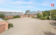 Six-Bedroom Holiday Home In Thyholm