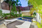 Villa Zoya - Canggu 10 mins walking to Batu Bolong Beach