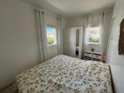 2 pièces en rez-de-villa avec beau jardin près plage