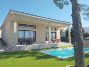 Villa spacieuse avec piscine, secteur très calme