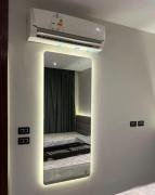 Luxurious Ground-Floor Oasis