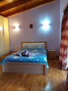 Top Himare