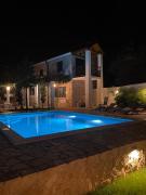 Holiday home Bilini Dvori - house with swimming pool