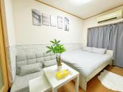 池袋電車2分最大4人 302