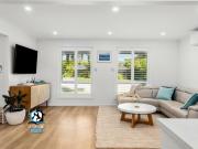 Hamptons Style Holiday Retreat - close to the beach!