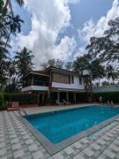 Mysore Farmstay with a Pool by EWA Properties