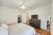 Downtown Louisville Condo- King Bed, Near Sites