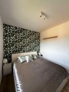 Leaf Apartament Łódź prywatne miejsce parkingowe Leaf Apartament Łódź prywatne miejsce parkingowe