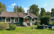 3 Bedroom Nice Home In Motala