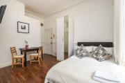 Lovely Studio with park view in Camden Kings Cross Zone1