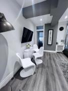 Hyde Park Studio Flats