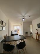 Dptos Córdoba -Guemes, Sobre la Cañada, vista al Paseo de Artesanos